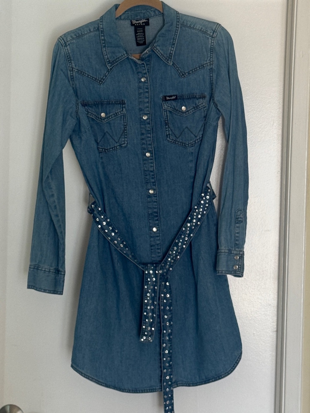 Women’s Wrangler Classic Western Snap Denim Dress with custom belt